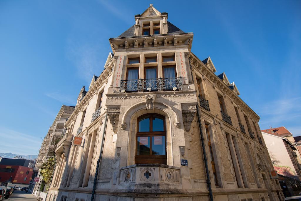 Privilodges Chateau Perrin Grenoble Eksteriør bilde