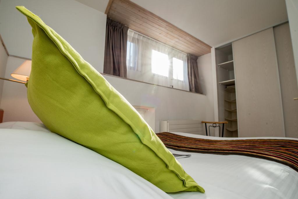 Privilodges Chateau Perrin Grenoble Eksteriør bilde